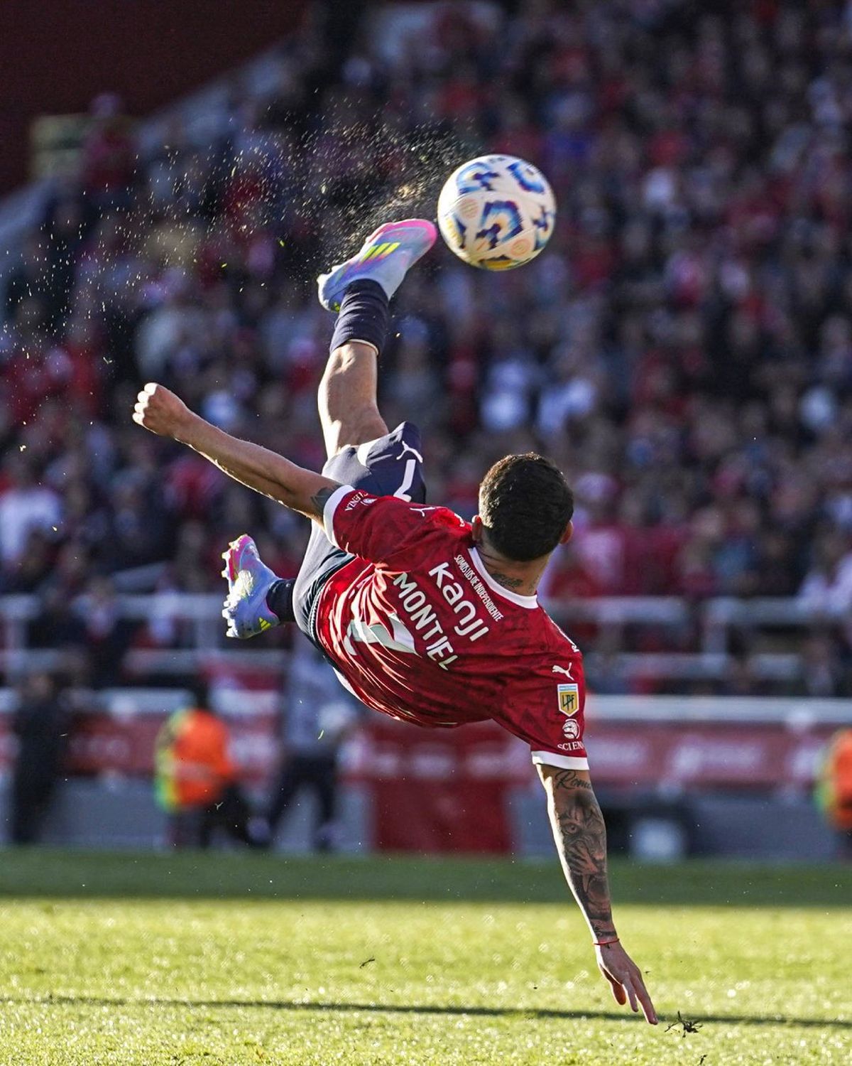 Santiago Montiel elimin&oacute; a Independiente Rivadavia con uno de los mejores goles del a&ntilde;o seg&uacute;n la FIFA.