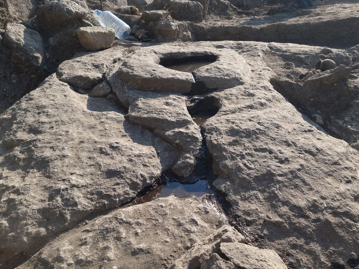 El descubrimiento reveló que se adoraba a un dios romano en la zona. El descubrimiento reveló que se adoraba a un dios romano en la zona.