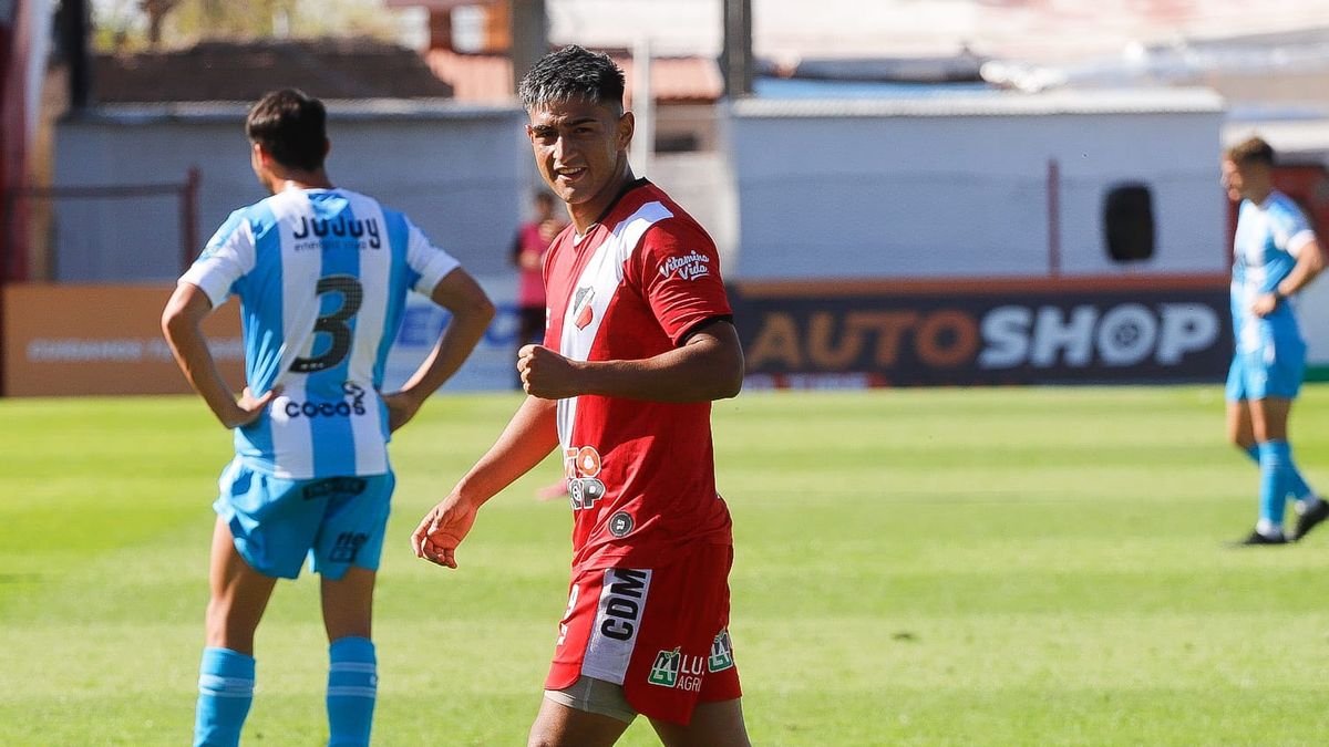 Ezequiel Almirón fue el autor del gol el Deportivo Maipú.