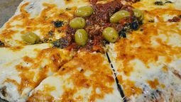 Este chimichurri casero se hace con una receta que lleva simples ingredientes y se elabora en cuestión de minutos.