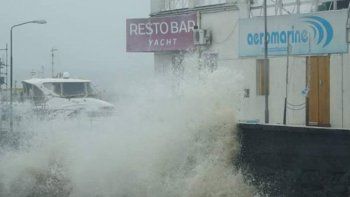 Así golpea el ciclón en Uruguay