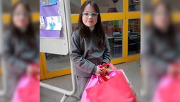 Alfonsina (8) una niña mendocina que decidió comprar con sus ahorros juguetes para los chicos internados en el Notti