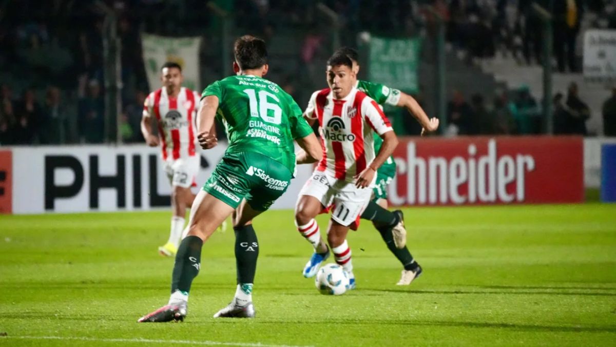Instituto de Córdoba fue el único que ganó de visitante en el inicio de la primera fecha de la Liga Profesional. Se impuso en Junín a Sarmiento. Instituto de Córdoba fue el único que ganó de visitante en el inicio de la primera fecha de la Liga Profesional. Se impuso en Junín a Sarmiento.