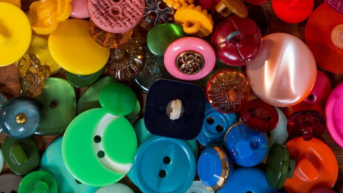 Reciclaje: botones para recuperarlos y convertirlos en un fantástico DIY.