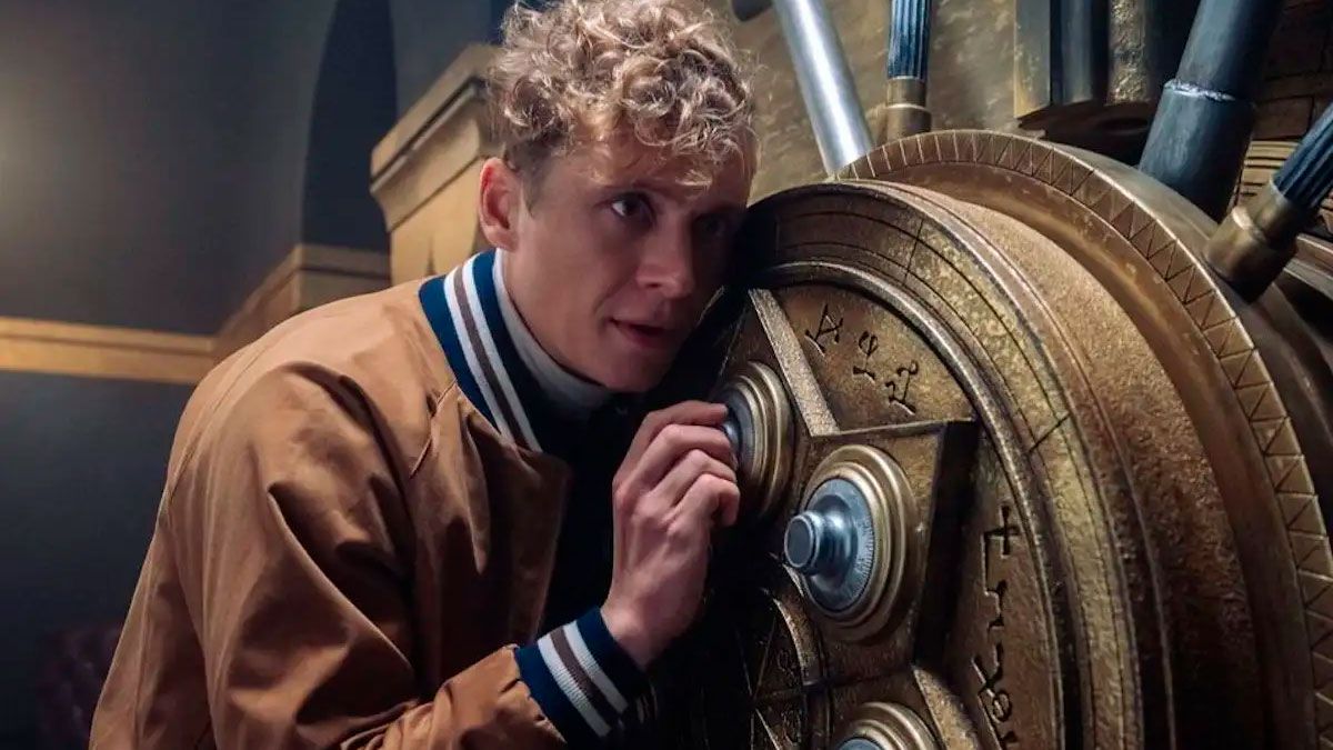 La película tiene como director al propio Matthias Schweighöfer, quien hace las veces de protagonista.