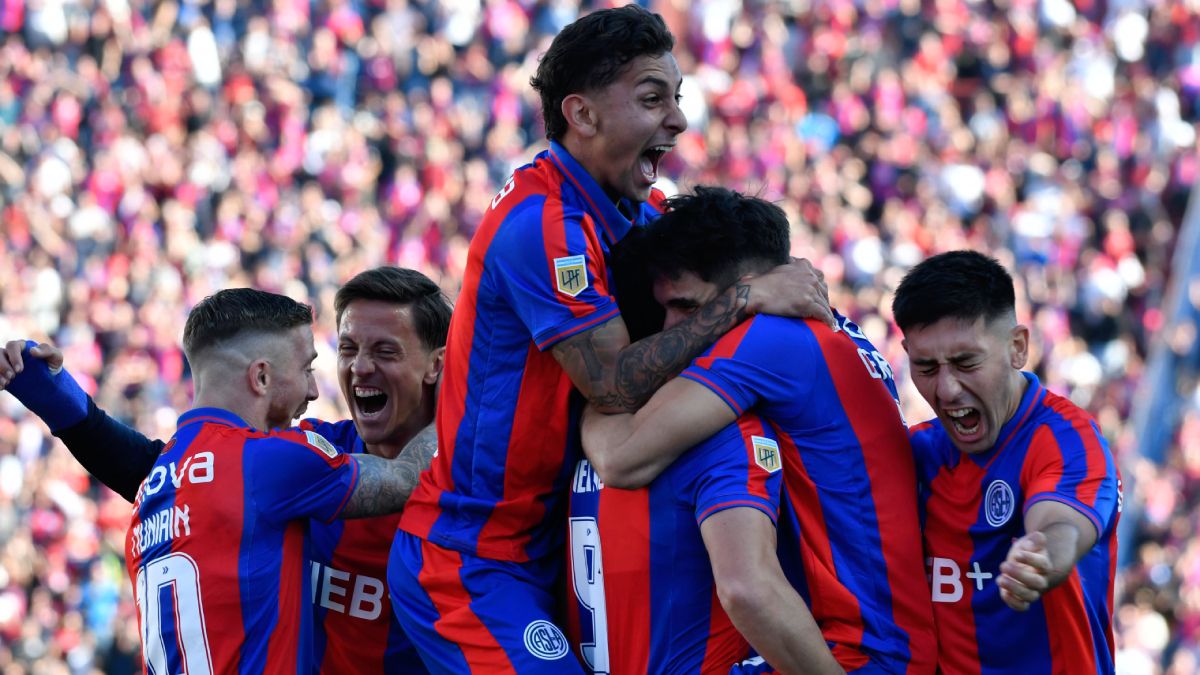 San Lorenzo le ganó agónicamente a Tigre y pasó a los cuartos de final del Torneo Apertura 2025.