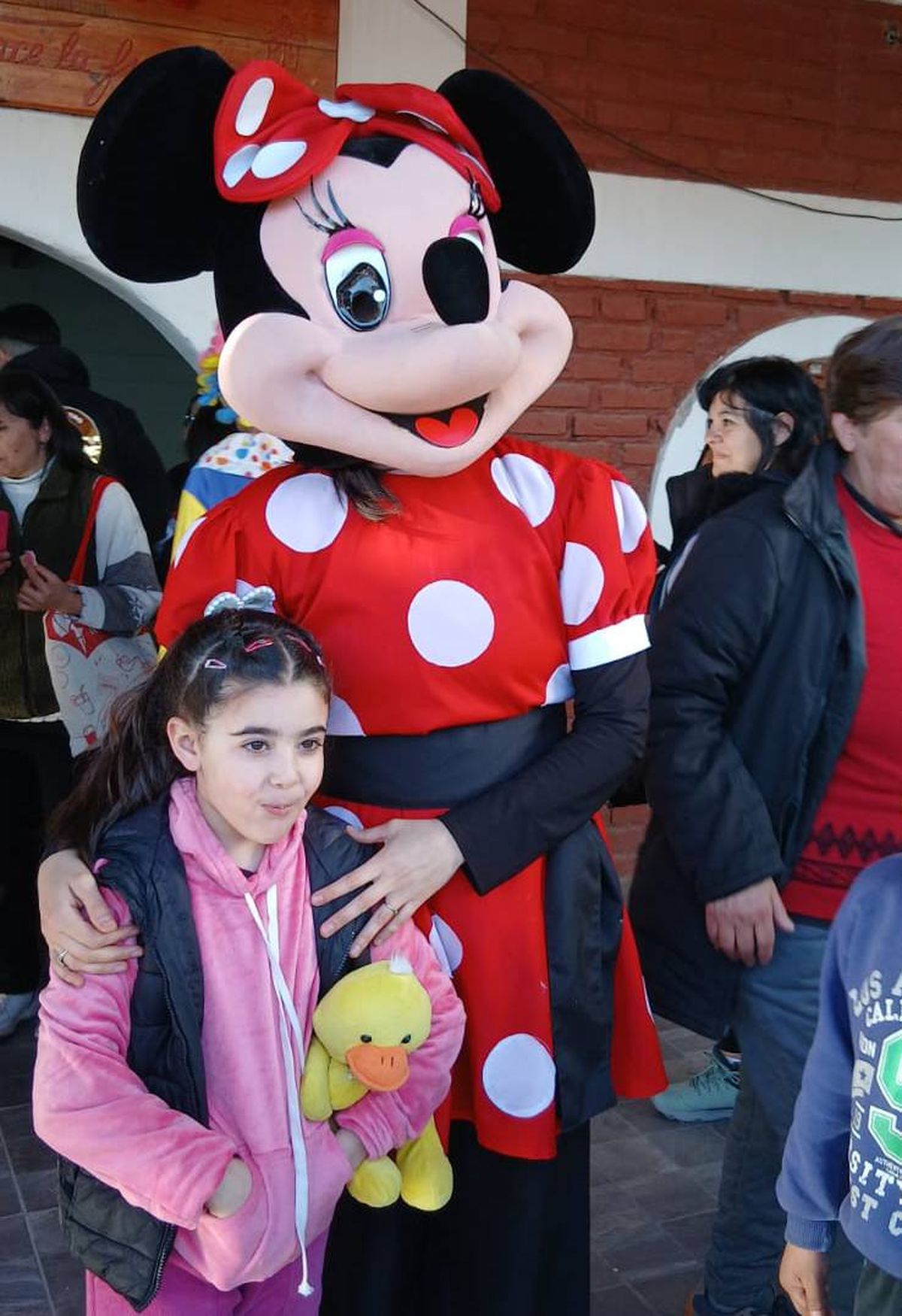 Los personajes favoritos de los chicos estuvieron en el festejo. Los personajes favoritos de los chicos estuvieron en el festejo.