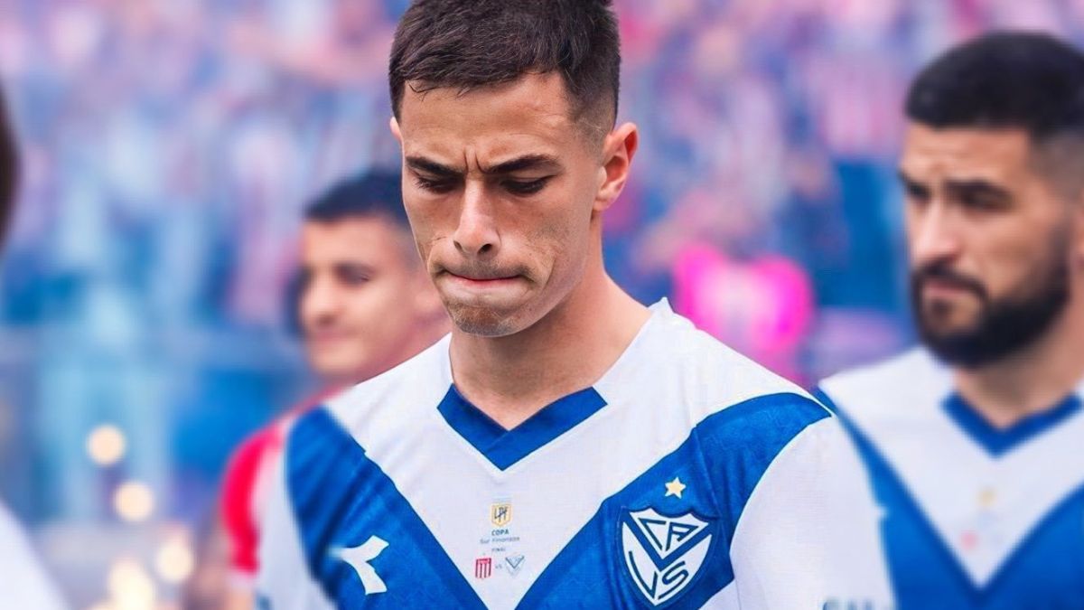 Valentín Gómez regresó al país tras frustrarse su pase al City Group y manifestó su deseo de jugar en River.