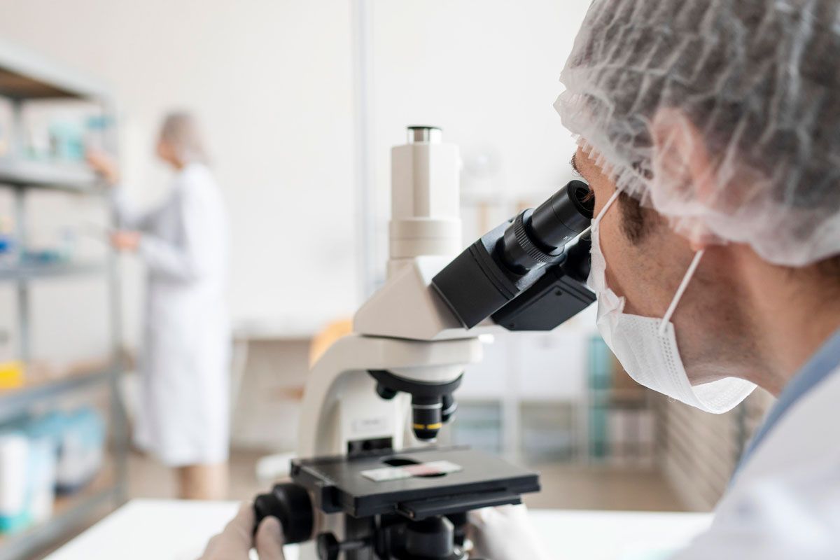 Seg&uacute;n estudios cient&iacute;ficos, el inflammaging describe una inflamaci&oacute;n cr&oacute;nica, est&eacute;ril y de bajo grado que se desarrolla con el paso del tiempo y que est&aacute; asociada al desarrollo de enfermedades relacionadas con la edad.