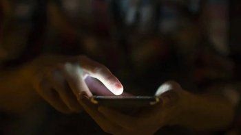 Tras la difusión de un video sexual, la protagonista se suicidó