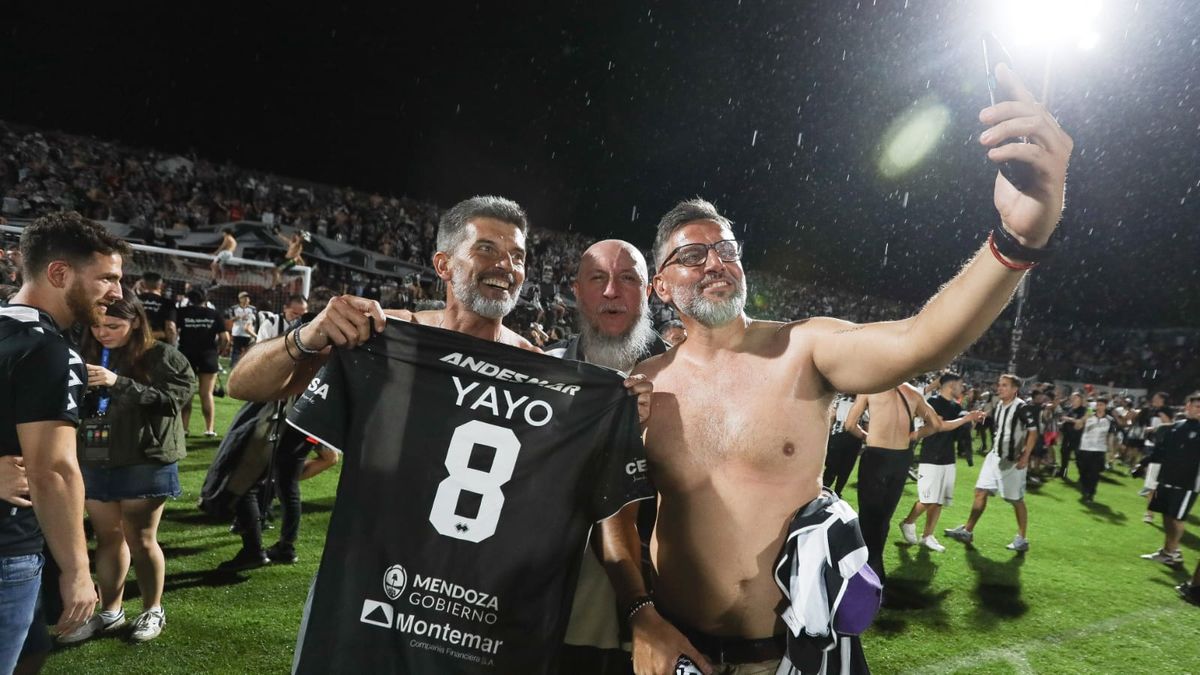 Ulpiano Suarez: La felicidad de un hincha del Lobo e intendente con dos equipos en Primera
