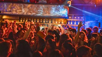 Sólo se habilitaron 22 fiestas para Navidad en Mendoza y habrá controles de horarios Sólo se habilitaron 22 fiestas para Navidad en Mendoza y habrá controles de horarios