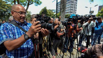 La detención de al menos 11 periodistas tensa la situación en Venezuela