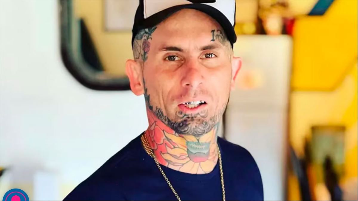 Lo noqueraron. El cantante de Ke Personajes escribió desde el hospital.