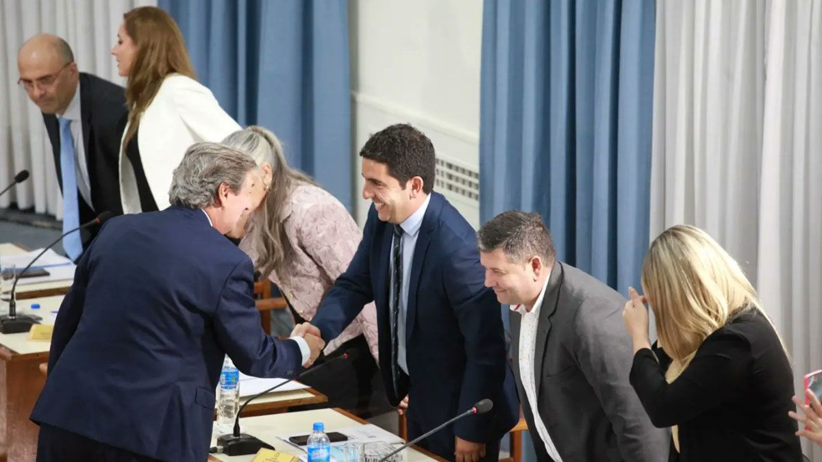 Por ahora, aunque los números son finitos, el kirchnerismo tendrá participación en la Carta Orgánica de San Rafael, con Nadir Yasuff. Por ahora, aunque los números son finitos, el kirchnerismo tendrá participación en la Carta Orgánica de San Rafael, con Nadir Yasuff.