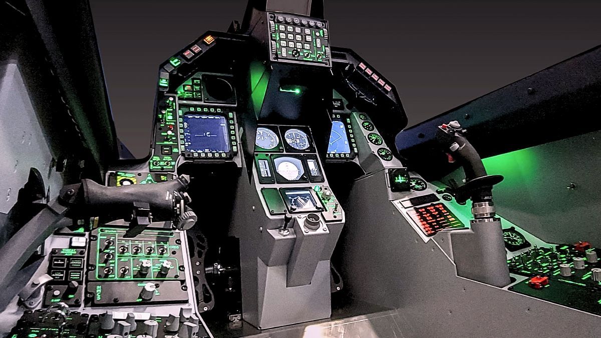 Hay simuladores de alta gama dentro del mercado argentino, que quedaron descartados por el gobierno nacional. Hay simuladores de alta gama dentro del mercado argentino, que quedaron descartados por el gobierno nacional.