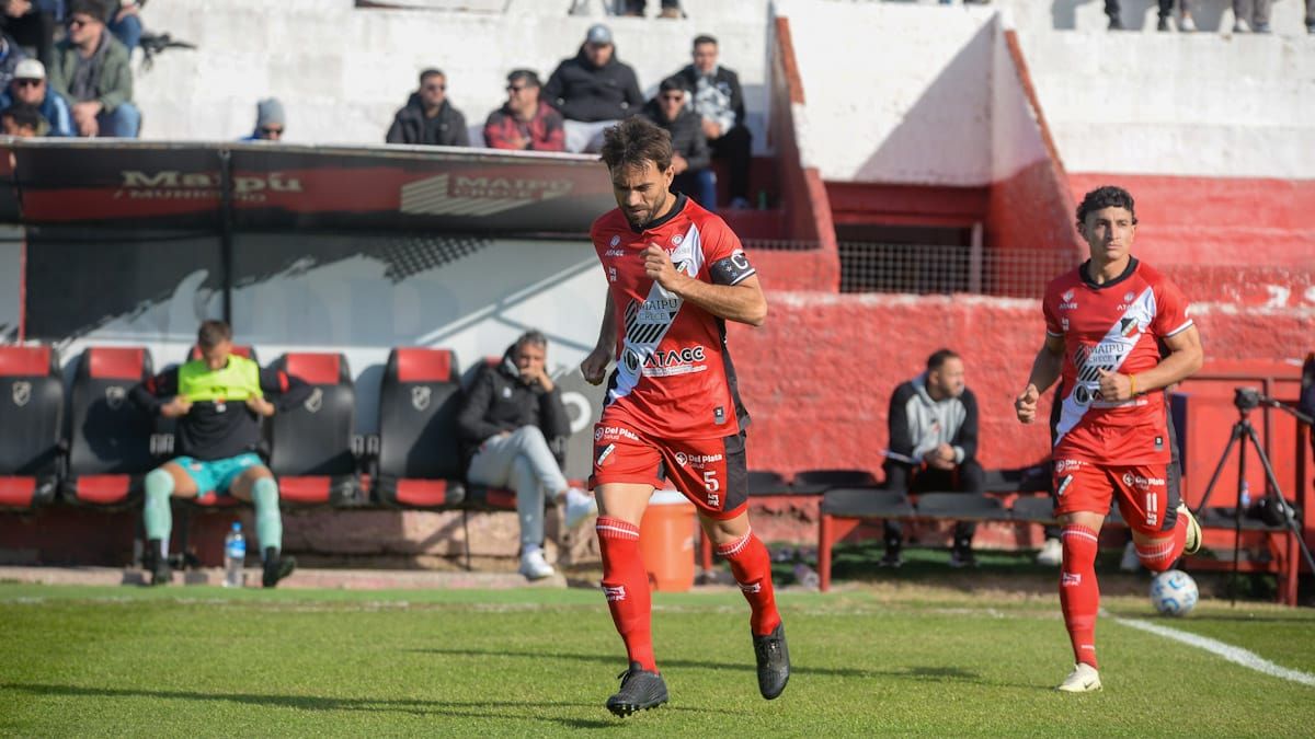 Matías Villarreal se fue con bronca por el empate ante Racing de Córdoba.
