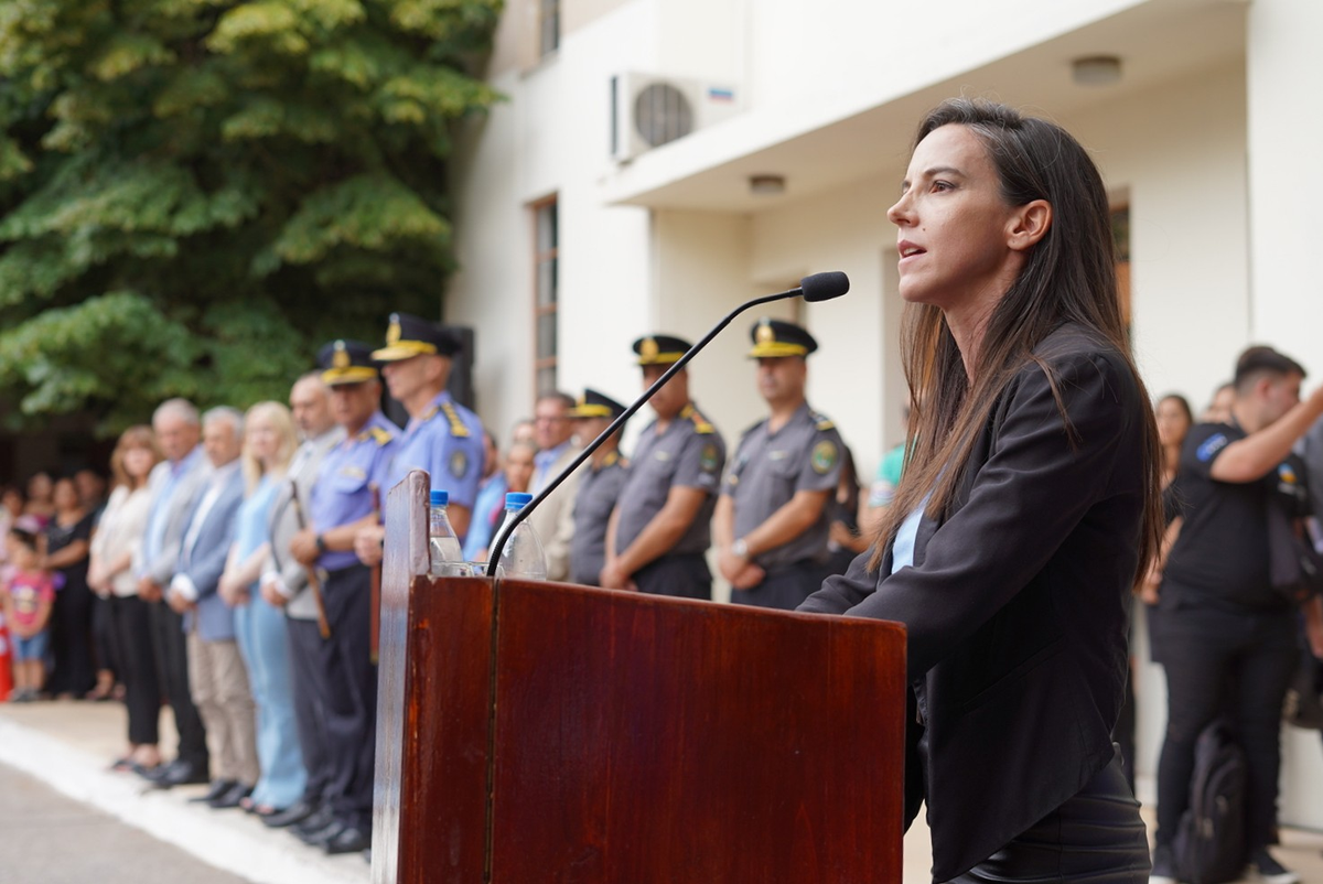 La ministra de Seguridad, Mercedes Rus, apunta a conseguir policías más profesionalizados y especializados para cumplir con el paquete de leyes que ella misma envió a la Legislatura.