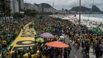 Bolsonaro prometió liderar una 