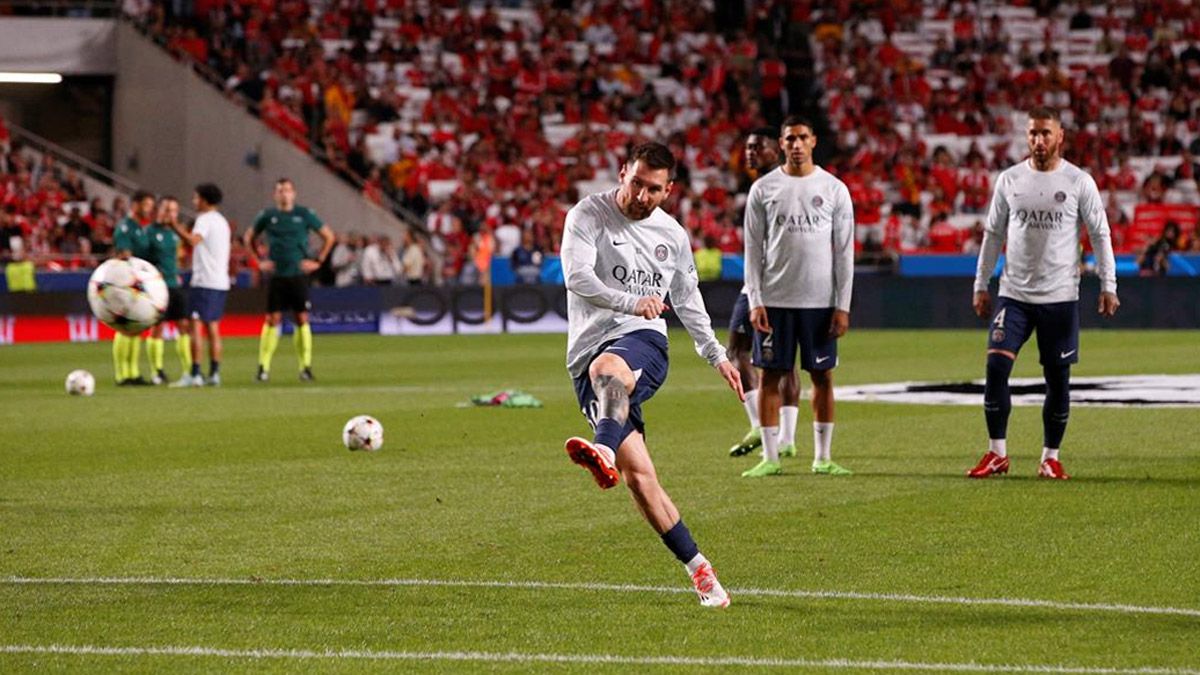 Lionel Messi entra en calor en la previa del partido de Champions, entre el PSG y el Benfica.