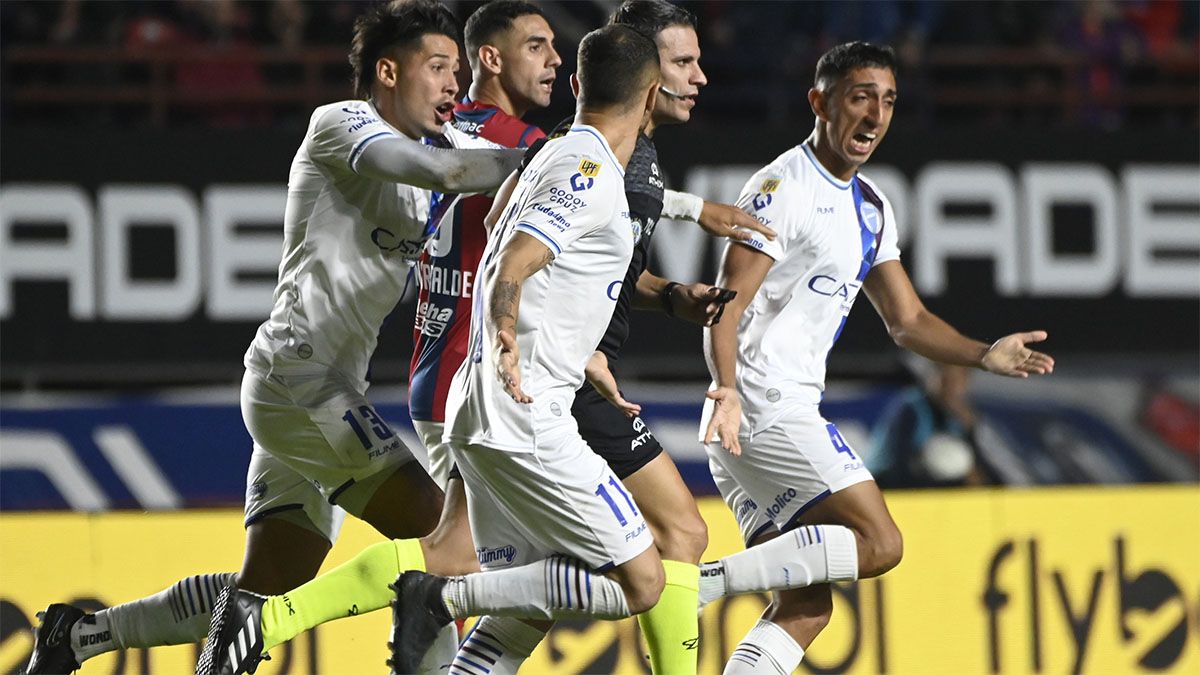 Godoy Cruz cayó ante San Lorenzo.