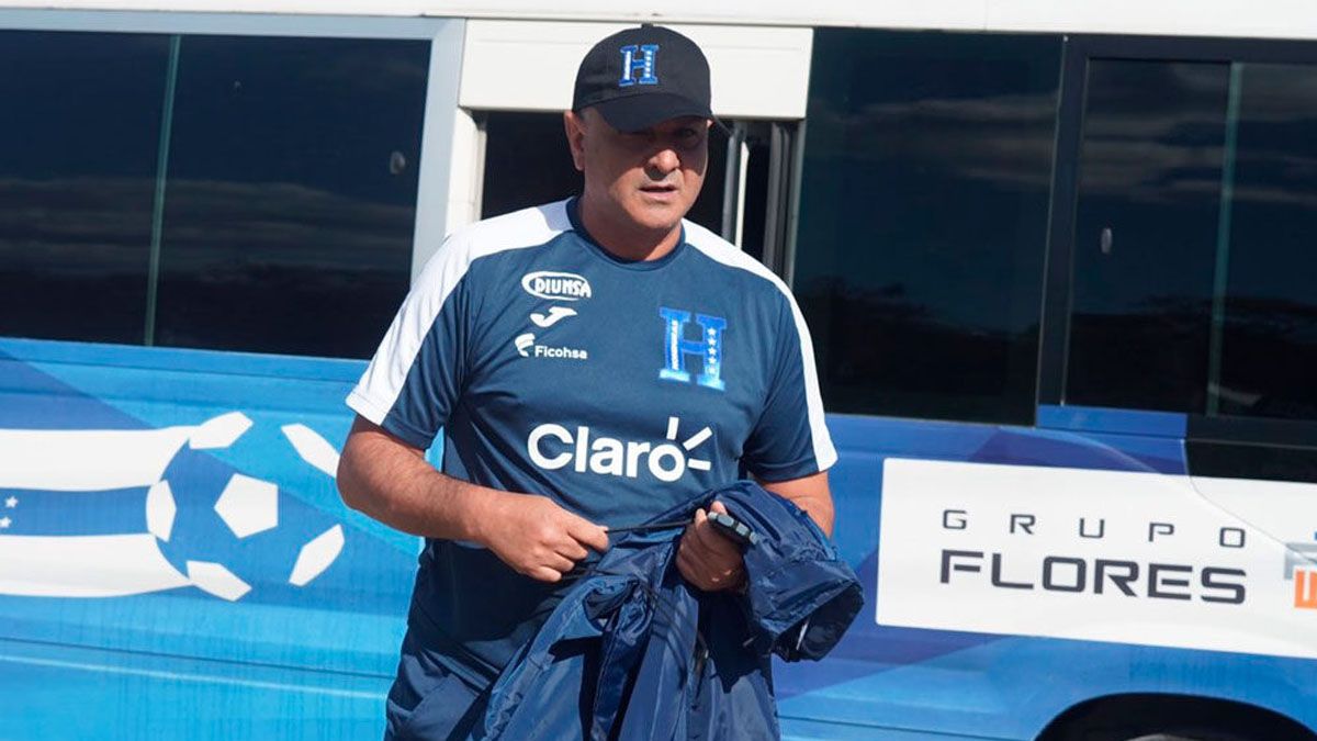 El técnico Diego Vázquez no votó a Scaloni en primer lugar en los Premios The Best.