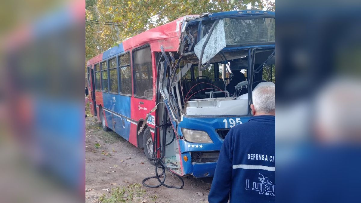 El accidente del micro ocurrió en Luján de Cuyo.