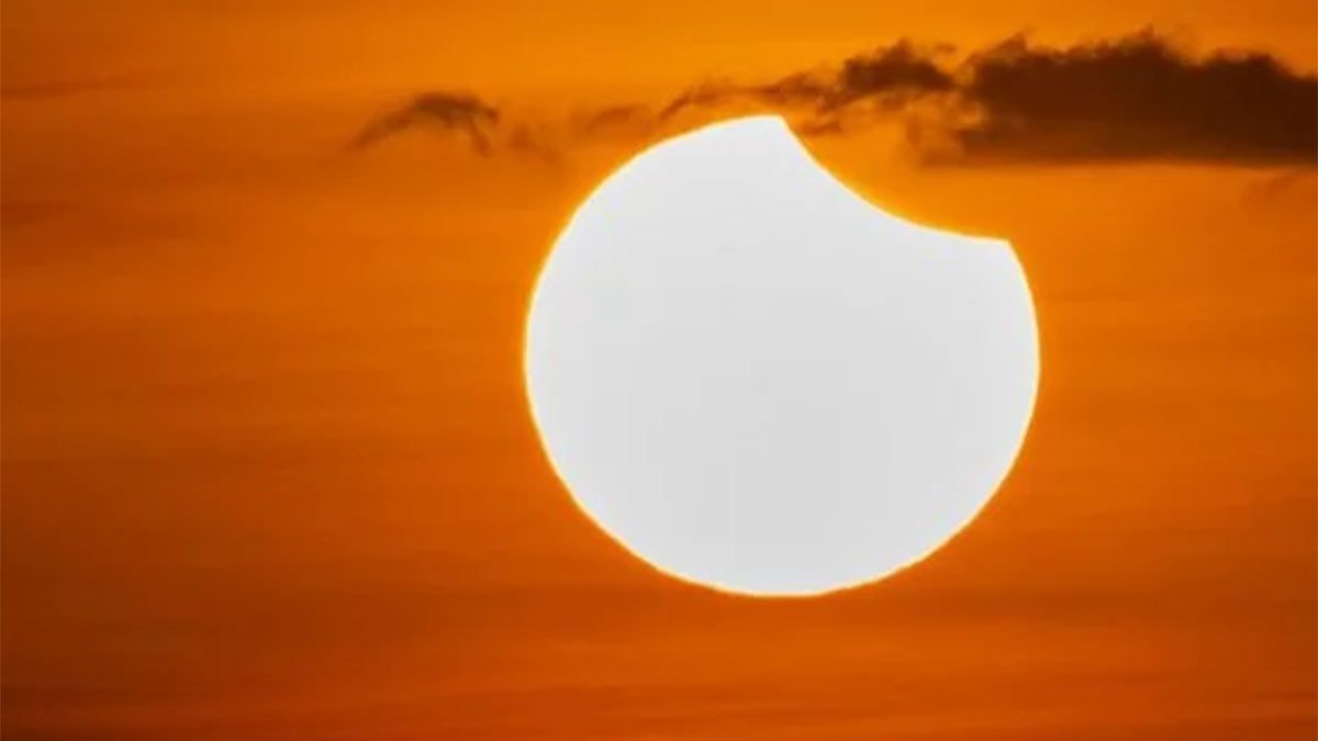 El eclipse parcial se podrá apreciar este sábado 30 de abril.