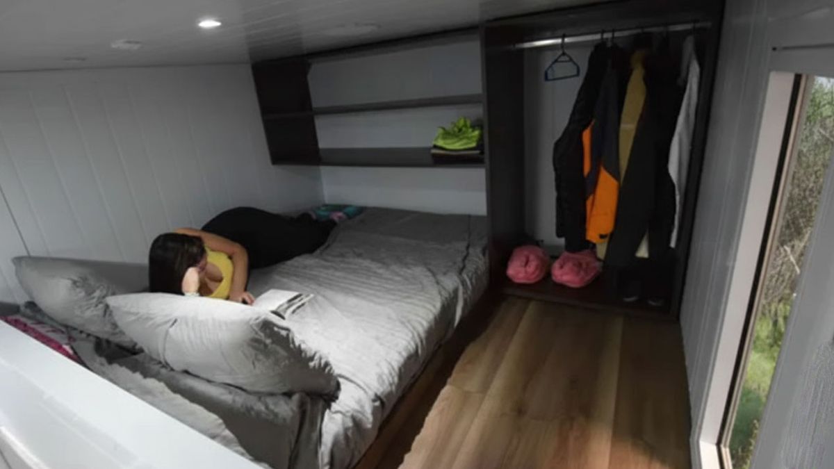 Tiny House por dentro. Así es el dormitorio de esta construcción que tiene 19m2 en total. Tiny House por dentro. Así es el dormitorio de esta construcción que tiene 19m2 en total.