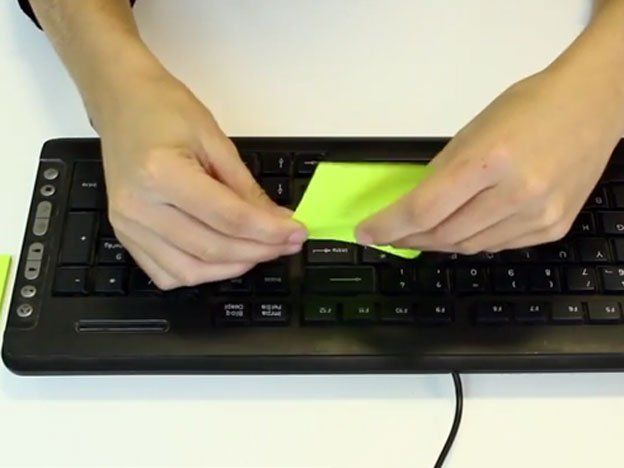 Un método fácil y creativo para limpiar nuestro teclado