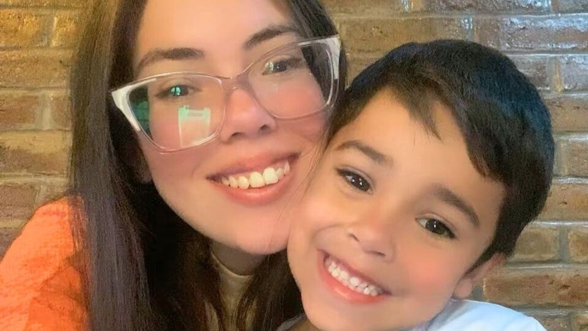 La sonrisa de Francisco y el ejemplo de su mamá. Este Día del Niño pondrán manos a la obra por otros chicos. La sonrisa de Francisco y el ejemplo de su mamá. Este Día del Niño pondrán manos a la obra por otros chicos.