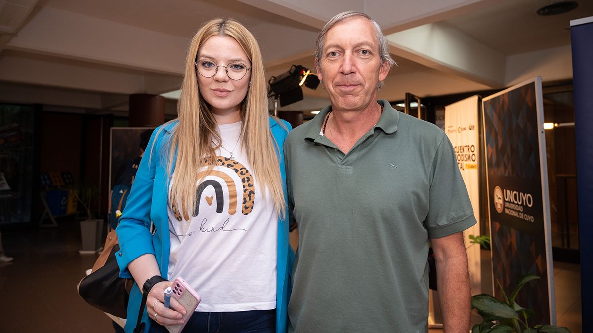 Antonela Bertona y Carlos Cortez de Canal Siete.