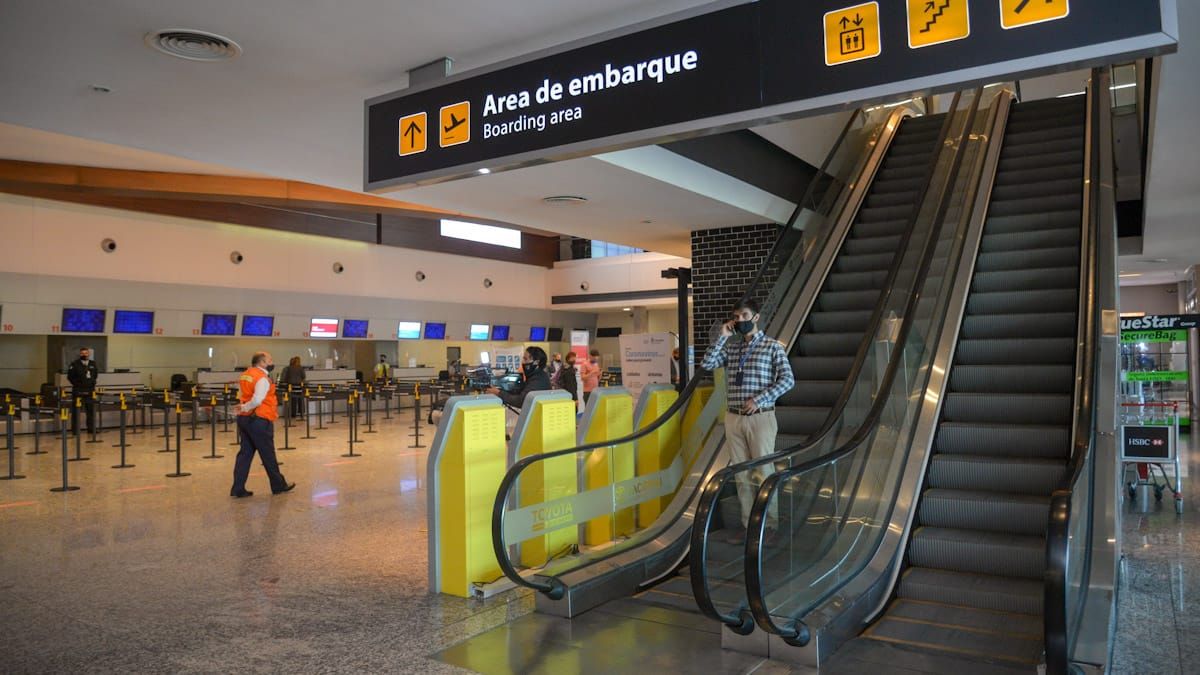 El aeropuerto de Mendoza volvió a funcionar tras 7 meses