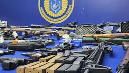 Las armas secuestradas en allanamientos en varias provincias, entre ellas Mendoza. Las armas secuestradas en allanamientos en varias provincias, entre ellas Mendoza.