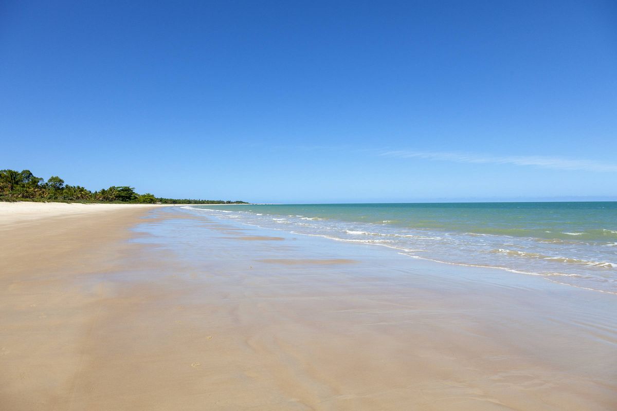 Esta playa de Brasil tiene un ambiente tranquilo.