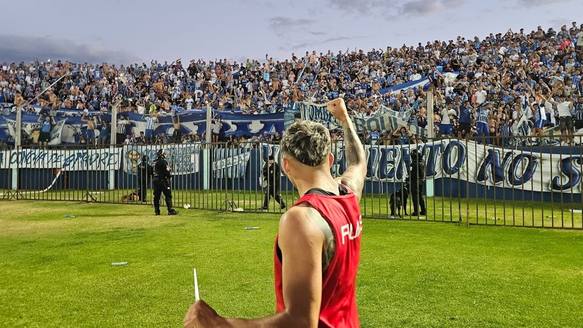 Hernán López Muñoz el jugador que la está rompiendo en el fútbol argentino. Hernán López Muñoz el jugador que la está rompiendo en el fútbol argentino.