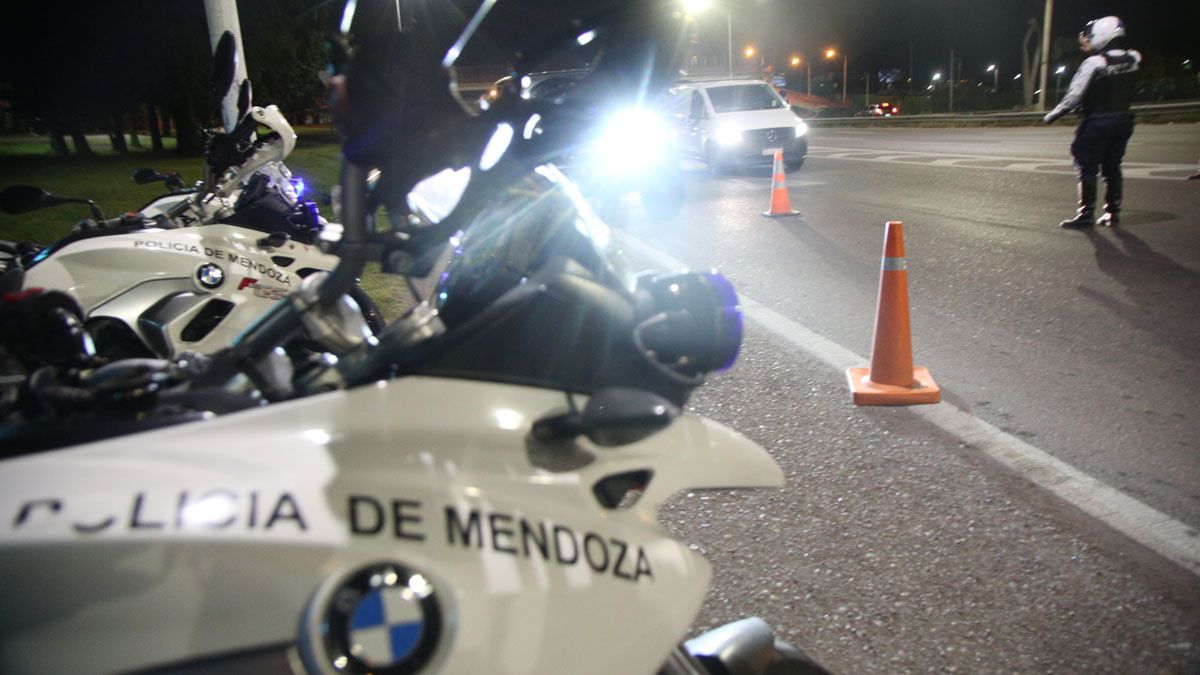 El accidente fatal se produjo en la lateral este del Acceso Sur, entre Olavarría y la estación de servicio Red Mercosur (imagen ilustrativa).
