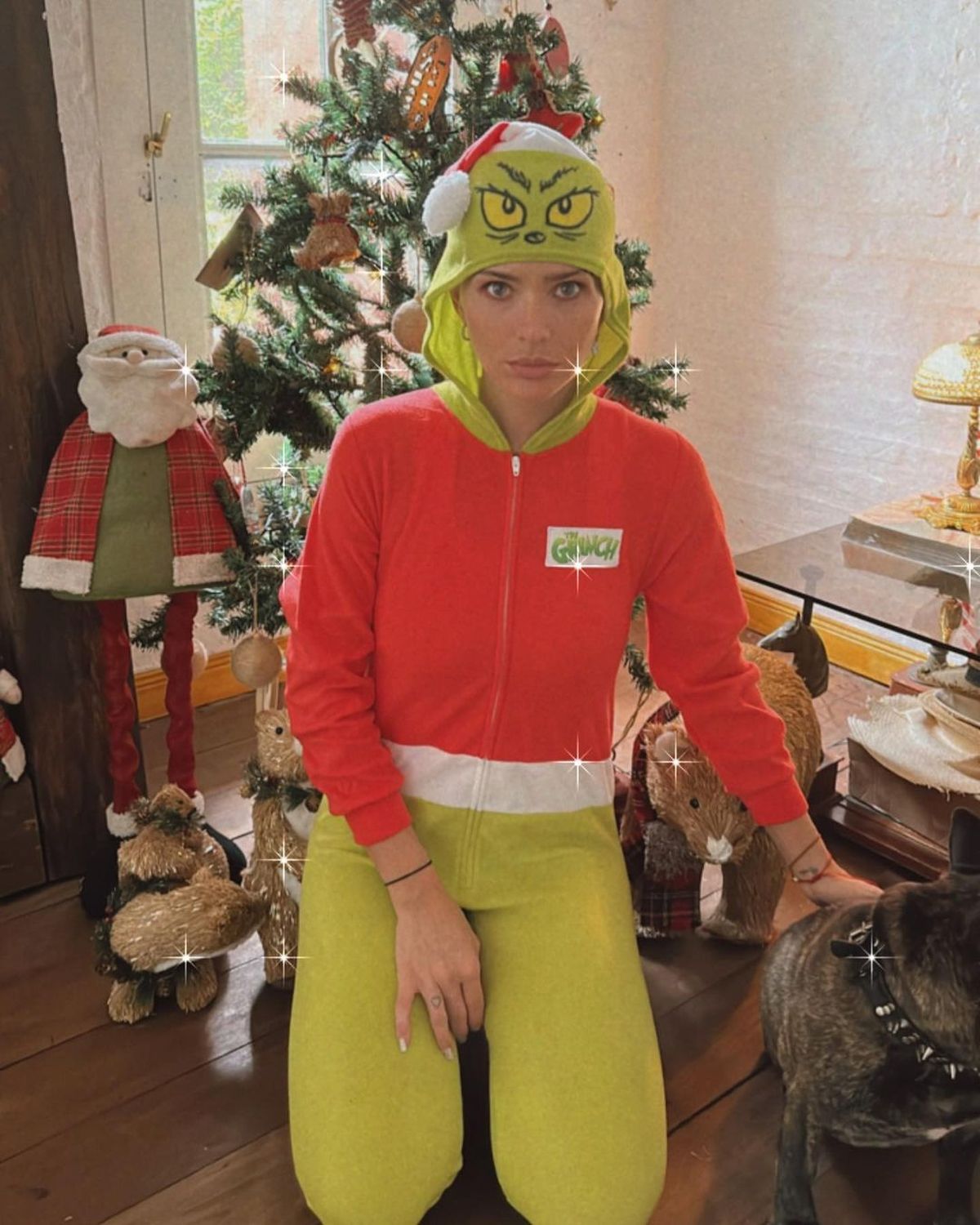 Terremoto por el insólito look que eligió la China Suárez para esperar a Papá Noel