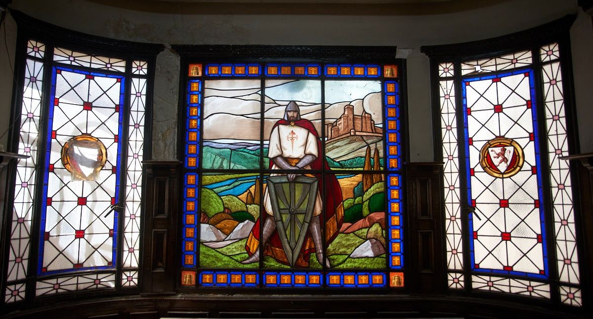 Uno de los vitrales del chalet Calise, obra del vitralista catalán Ramón Subirats Uno de los vitrales del chalet Calise, obra del vitralista catalán Ramón Subirats