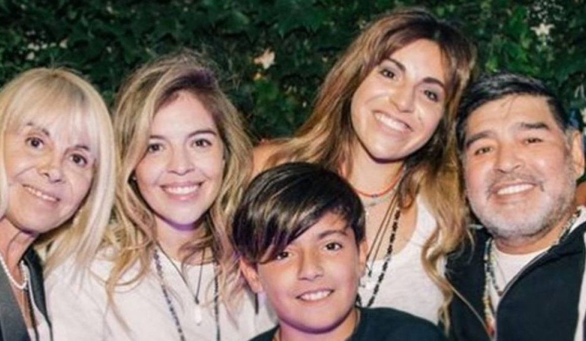 Ventura afirmó que uno de los hijos reconocidos no sería de Maradona