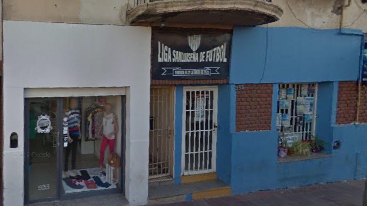Sede de la Liga Sanluiseña de Fútbol, en la calle Bolívar 935 de la capital puntana. Sede de la Liga Sanluiseña de Fútbol, en la calle Bolívar 935 de la capital puntana.