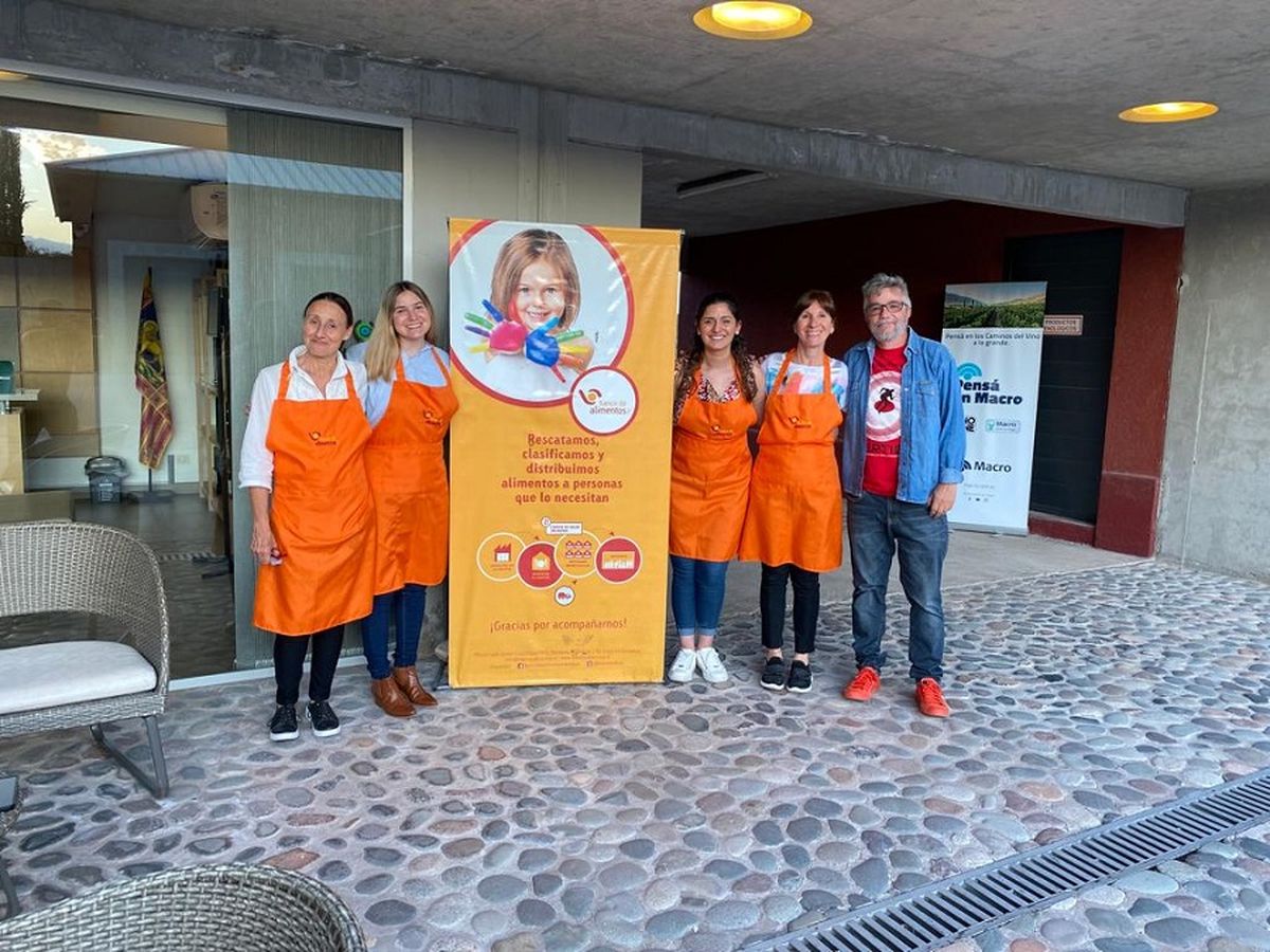 El Ciclo de Cine Itinerante por los Caminos del Vino a beneficio del Banco de Alimentos. El Ciclo de Cine Itinerante por los Caminos del Vino a beneficio del Banco de Alimentos.