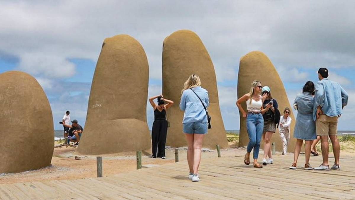 Punta del Este, la playa más conocida por los argentinos, pero hay opciones más populares para conocer. Punta del Este, la playa más conocida por los argentinos, pero hay opciones más populares para conocer.