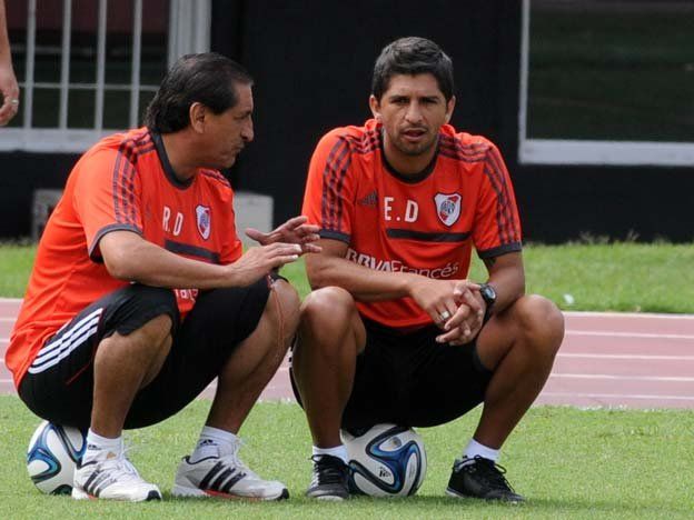 La lluvia complicó la práctica de River y Ramón no definió el equipo