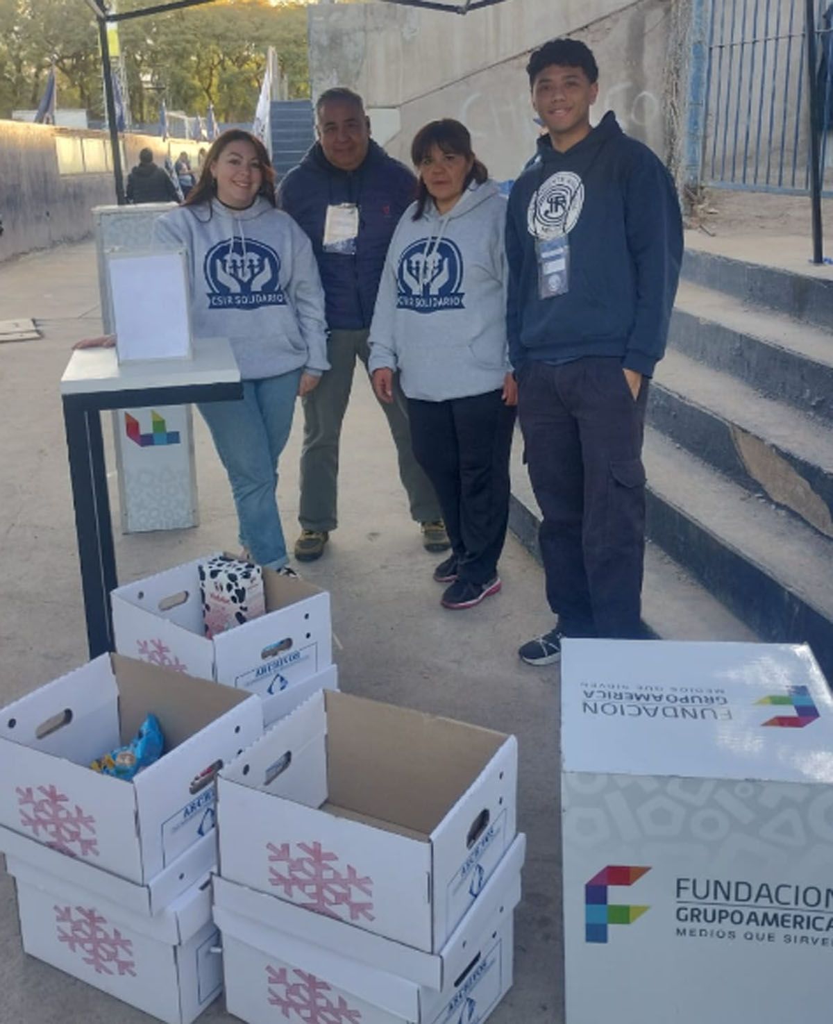 La Lepra y la Fundación Grupo América acostumbran a trabajar en conjunto. La Lepra y la Fundación Grupo América acostumbran a trabajar en conjunto.