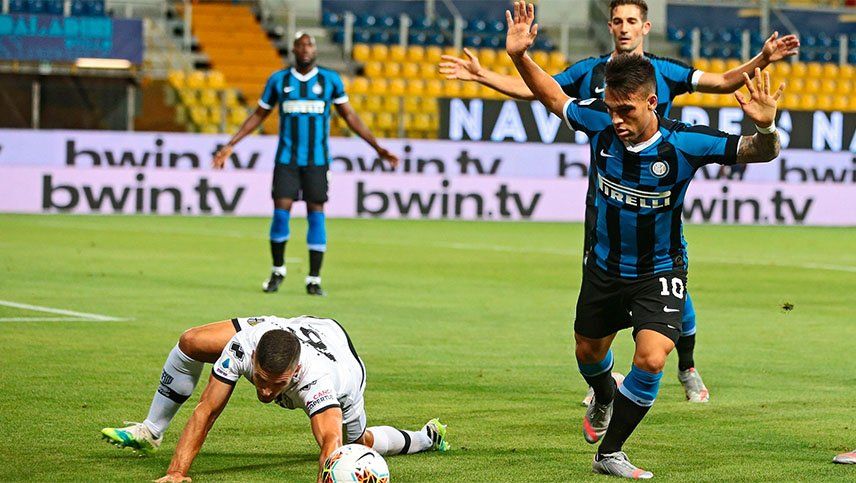 Inter se lo dio vuelta al Parma y le ganó 2-1