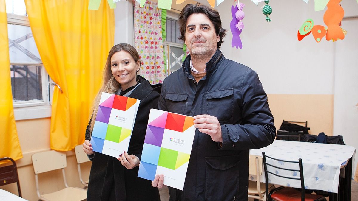 Barbarita Vila, directora de la Fundación Grupo América, y Alejandro Verón, subsecretario de Desarrollo Social de Mendoza.