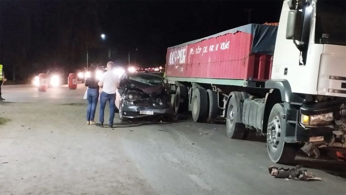 Pese al impresionante choque frontal en Tunuyán entre un camión y un auto