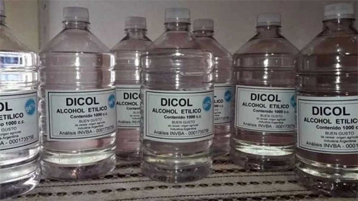ANMAT prohibió la comercialización y la distribución en todo el país de un alcohol etílico, producto que era vendido por Mercado Libre.