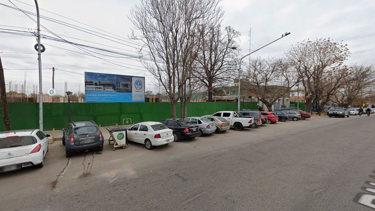 La Alcaidía de Tunuyán está ubicada en calles San Martín y Emilio Civit, donde un penitenciario murió tras la fuga de dos presos peligrosos.